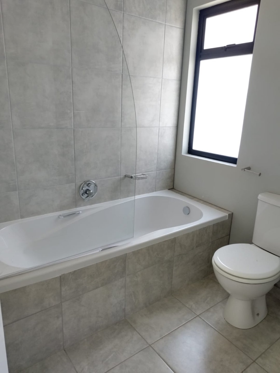 2 Bedroom Property for Sale in Kidds Beach Eastern Cape